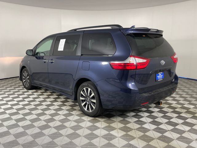 Used 2018 Toyota Sienna XLE Premium AWD/4WD image 15