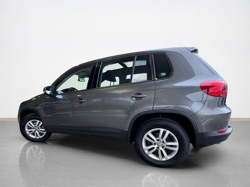Used 2013 Volkswagen Tiguan S image 7