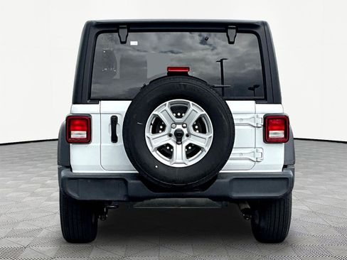 Used 2022 Jeep Wrangler Unlimited Sport AWD/4WD image 5
