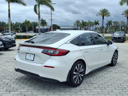 Used 2024 Honda Civic EX-L image 9