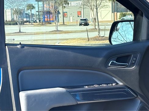 Used 2022 Chevrolet Colorado Z71 image 10