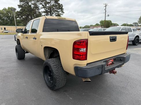Used 2009 Chevrolet Silverado 1500 LT w/ Power Pack Plus AWD/4WD image 2