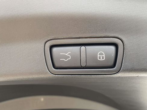 Used 2022 Alfa Romeo Stelvio Veloce image 38