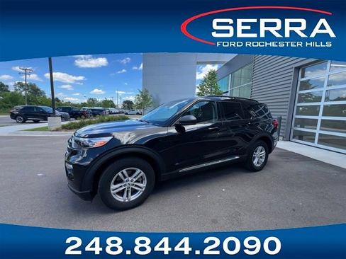 Used 2023 Ford Explorer XLT w/ Equipment Group 202A AWD/4WD image 1