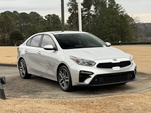 Used 2019 Kia Forte S w/ S Premium Package image 9