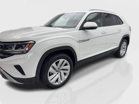 Used 2022 Volkswagen Atlas Cross Sport SE w/ Panoramic Sunroof Package image 11