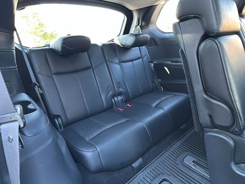 Used 2015 Nissan Pathfinder Platinum w/ Family Entertainment Package image 29