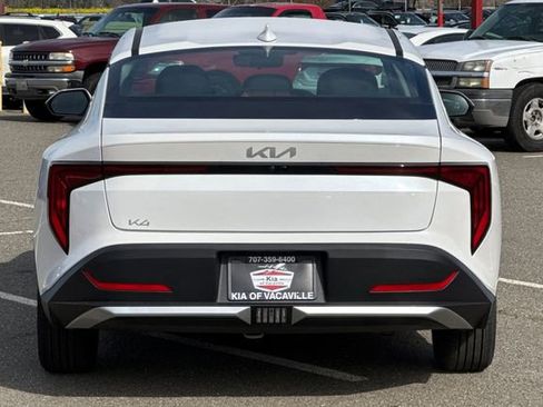 New 2026 Kia K4 LXS image 6