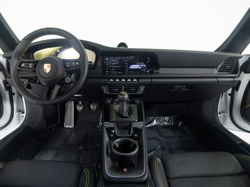 Certified 2026 Porsche 911 GT3 RWD image 39