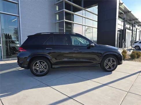 New 2026 Mercedes-Benz GLE 450 4MATIC image 2