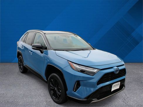 Used 2022 Toyota RAV4 XSE image 2