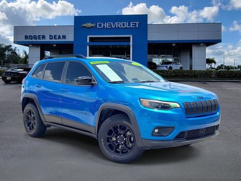 Used 2022 Jeep Cherokee Latitude w/ Sun & Sound Group AWD/4WD image 1