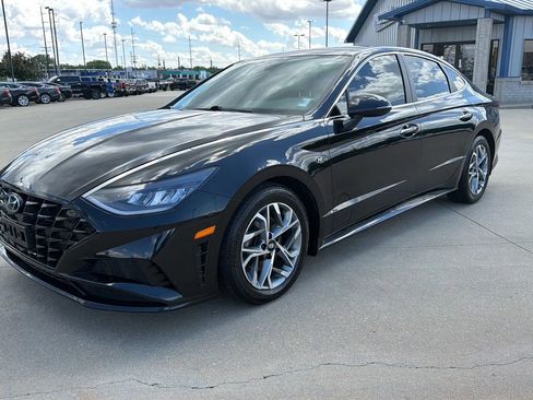 Used 2022 Hyundai Sonata SEL w/ Convenience Package FWD image 3