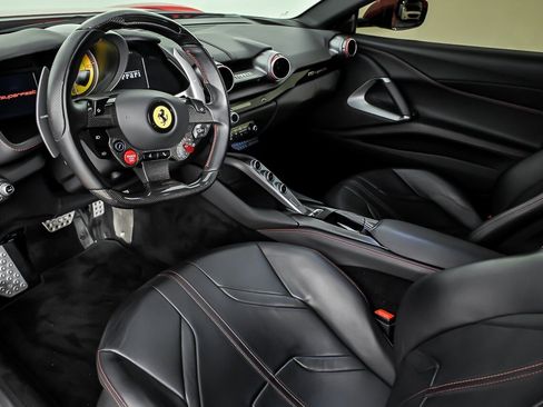 Used 2019 Ferrari 812 Superfast RWD image 20