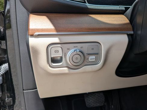 Used 2021 Mercedes-Benz GLE 350 image 25
