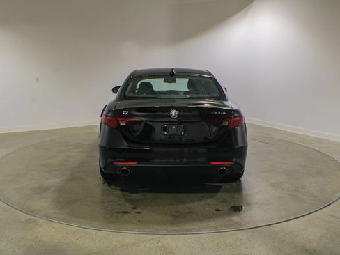 Used 2020 Alfa Romeo Giulia Ti AWD/4WD image 4