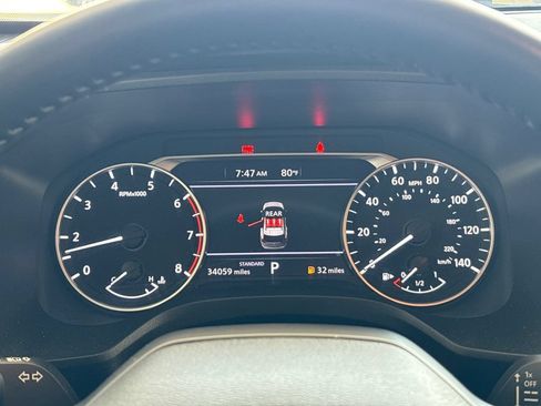 Used 2025 Nissan Rogue SV FWD image 20
