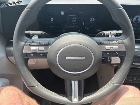 Used 2024 Hyundai Kona SEL w/ Convenience Package image 13