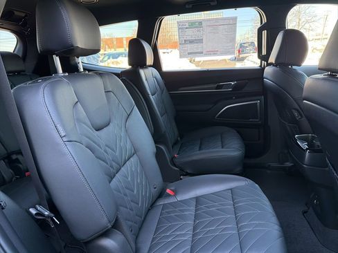 Used 2025 Kia Telluride EX X-Line AWD/4WD image 14
