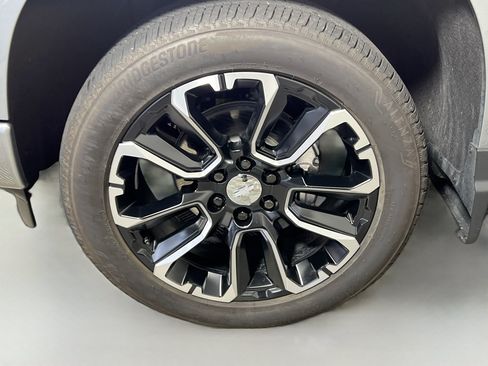 Used 2026 Chevrolet Silverado 1500 RST w/ Safety Package AWD/4WD image 13