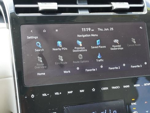 Certified 2023 Hyundai Tucson Limited FWD image 24