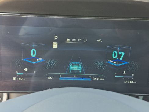 Certified 2024 Hyundai Elantra SEL FWD image 30