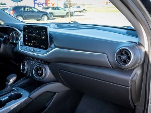 Used 2023 Chevrolet Blazer LT image 17