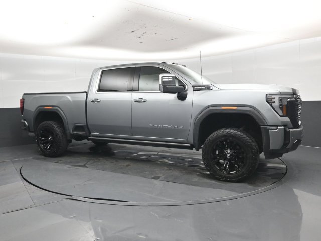 Used 2024 GMC Sierra 2500 Denali Ultimate w/ Max Trailering Package AWD/4WD image 36