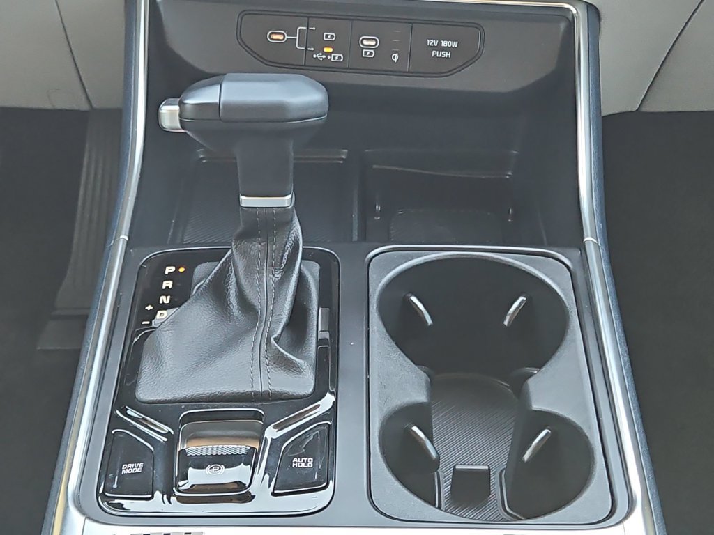 Used 2025 Kia Carnival SX FWD image 21