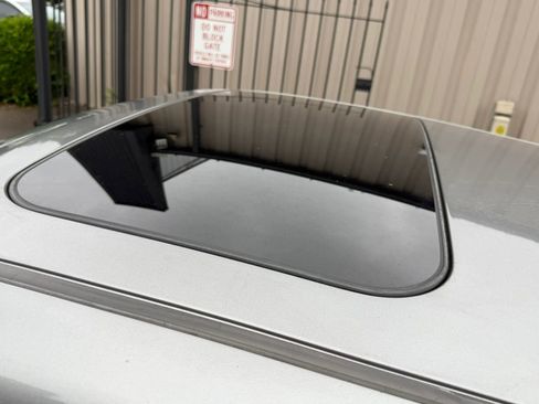 Used 2014 Nissan Juke SL AWD/4WD image 9