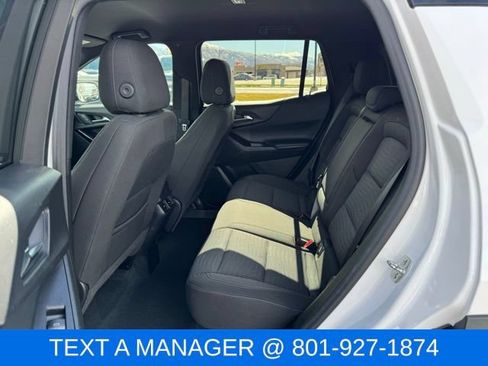 Used 2025 Chevrolet Equinox LT AWD/4WD image 13