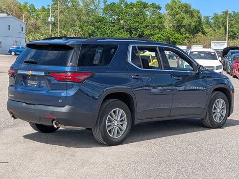 Used 2023 Chevrolet Traverse LT image 5