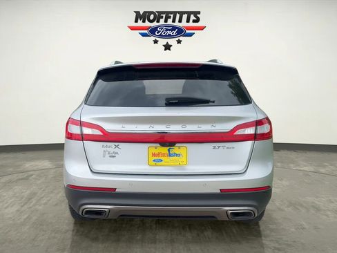 Used 2018 Lincoln MKX Reserve w/ Driver Assistance Package AWD/4WD image 4
