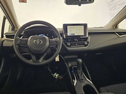 Used 2026 Toyota Corolla LE FWD image 18