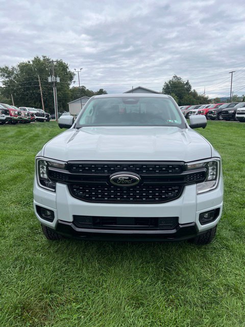 New 2026 Ford Ranger Lariat w/ Black Appearance Package AWD/4WD image 2