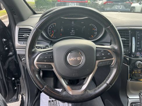 Used 2020 Jeep Grand Cherokee Limited AWD/4WD image 18