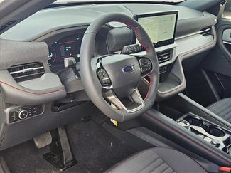 New 2026 Ford Explorer ST-Line w/ ST-Line Street Pack video 3