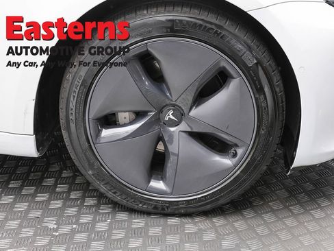 Used 2022 Tesla Model 3 Long Range AWD/4WD image 25