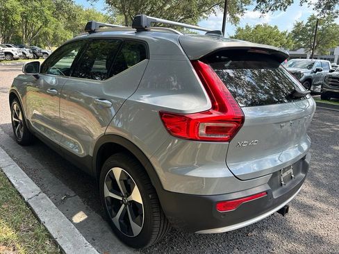 Used 2025 Volvo XC40 B5 Core w/ Protection Package Premier AWD/4WD image 8