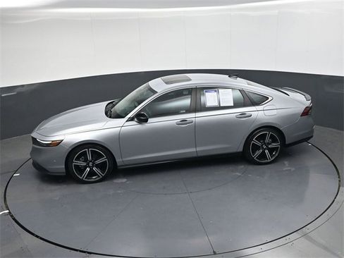 Used 2023 Honda Accord Sport image 21