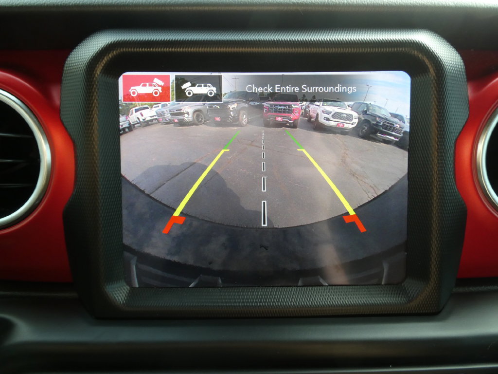 Used 2022 Jeep Wrangler Unlimited Rubicon w/ LED Lighting Group AWD/4WD image 32