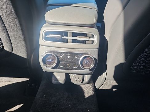 Used 2025 Genesis GV70 3.5T Sport w/ Sport Prestige Package image 34