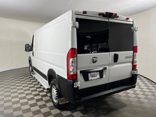 Used 2025 RAM ProMaster 2500 w/ U-Haul Equipment Group FWD image 5
