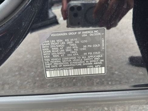 Certified 2026 Volkswagen Atlas Cross Sport SE FWD image 27