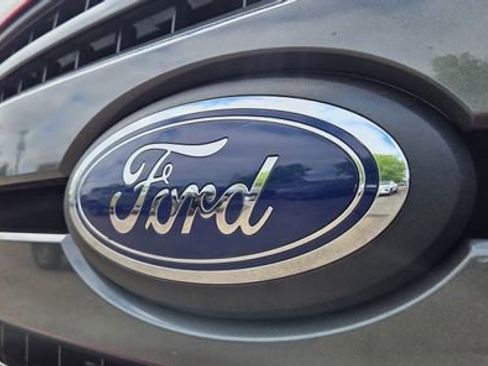 Used 2020 Ford F150 XLT w/ Equipment Group 302A Luxury AWD/4WD image 7