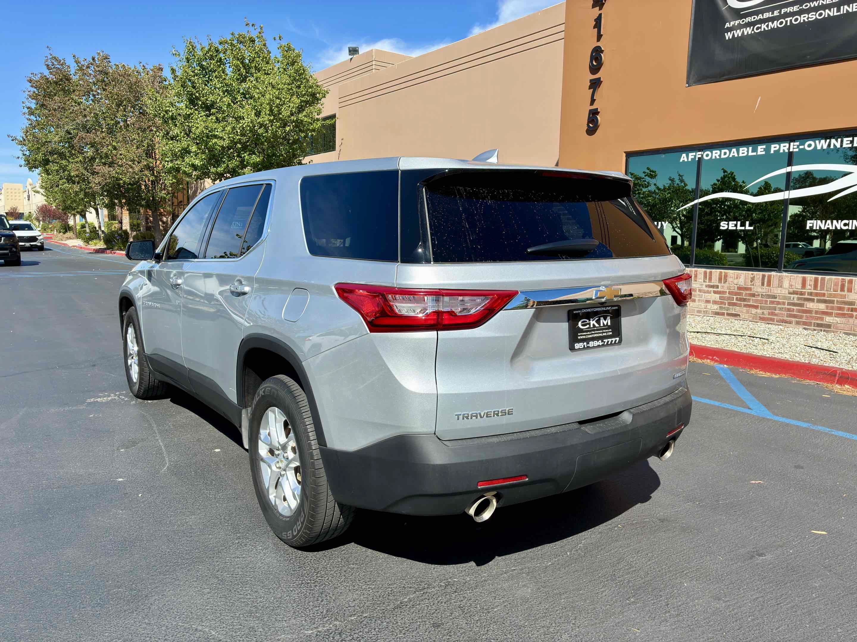 Used 2019 Chevrolet Traverse LS FWD image 10