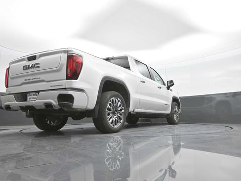Used 2025 GMC Sierra 1500 Denali Ultimate AWD/4WD image 41