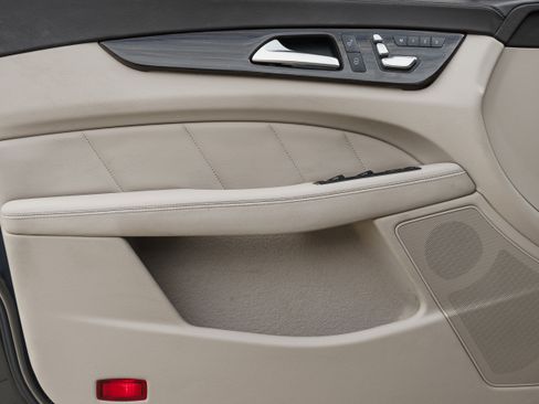 Used 2016 Mercedes-Benz CLS 400 4MATIC image 21