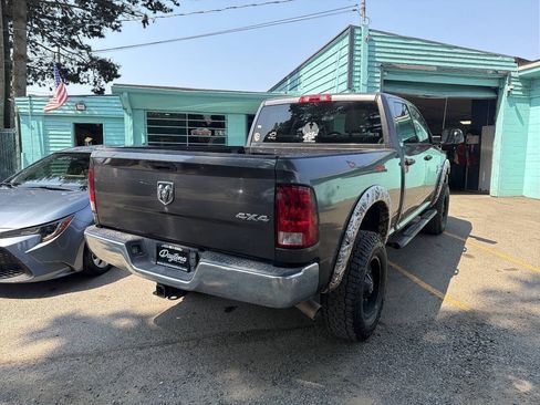 Used 2015 RAM 2500 Tradesman w/ Chrome Appearance Group AWD/4WD image 2