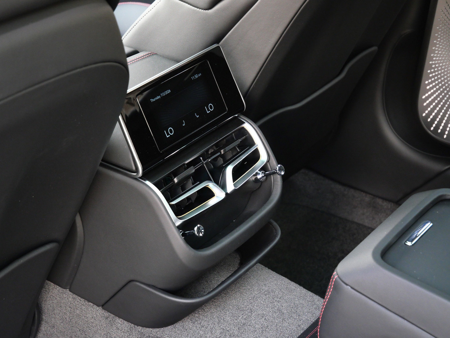 New 2026 Bentley Flying Spur V8 AWD/4WD image 21